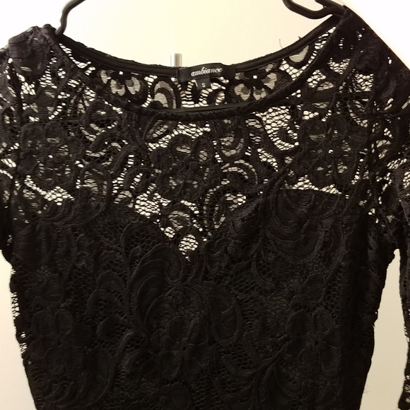 *FREE w/purchase* Black lace dress - Picture 4 of 5